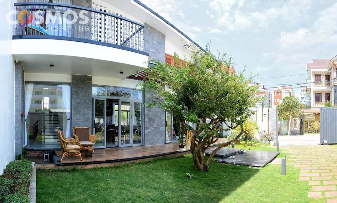 den-tru-san-vuon-janus